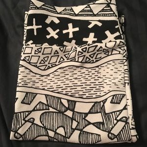 Large lularoe multi print Cassie skirt